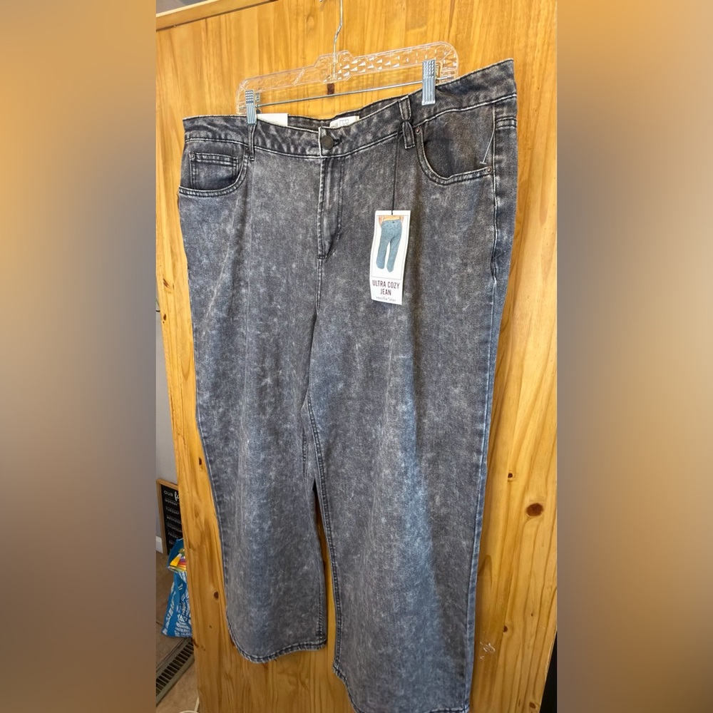 Vanilla Star Women's Gray Washed Straight Leg Jeans - Picture 2 of 4
